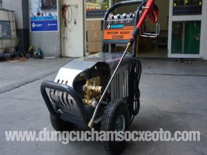 dung-cu-cham-soc-xe